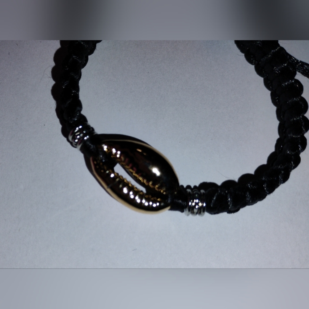 Seashell Bracelet - image 5